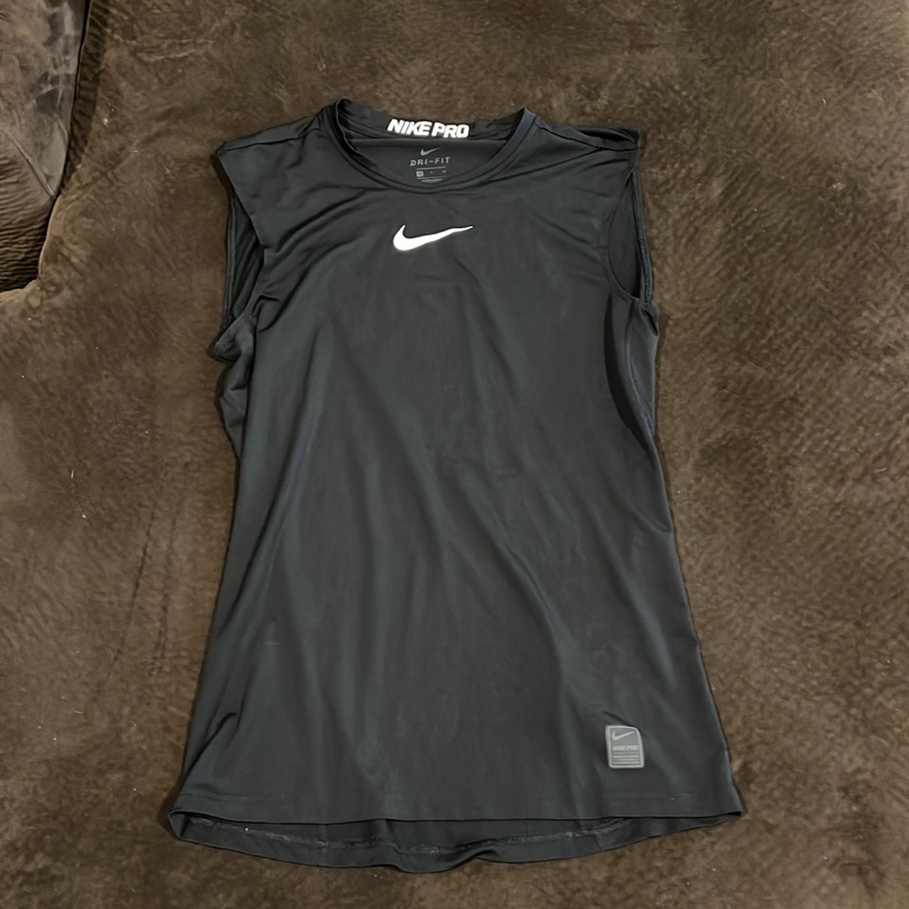 Mens Nike sleeveless size small